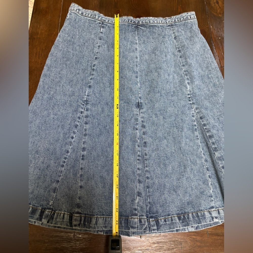 Cabela's Blue Stonewashed Flared Jean Skirt Western Cottage-core Casual Size 14 - Picture 4 of 6